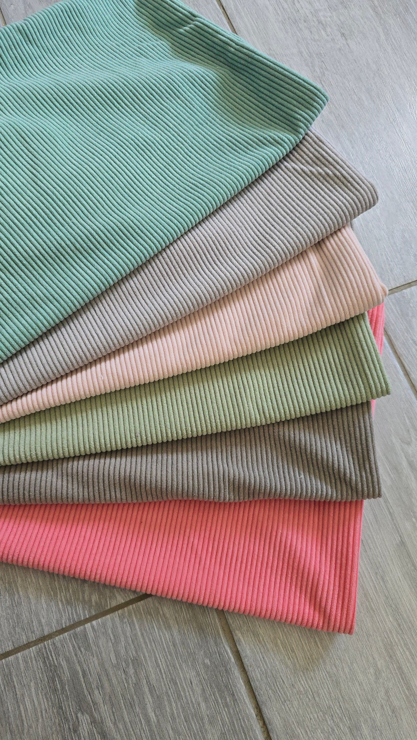Coussin velours Mamie