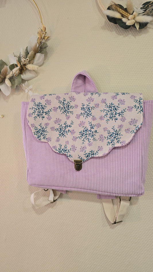 Cartable enfant Bertille, velours mauve et rabat fleuri festonné