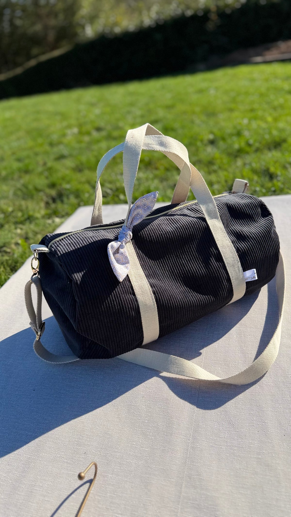 Sac polochon velours – prêt à partir