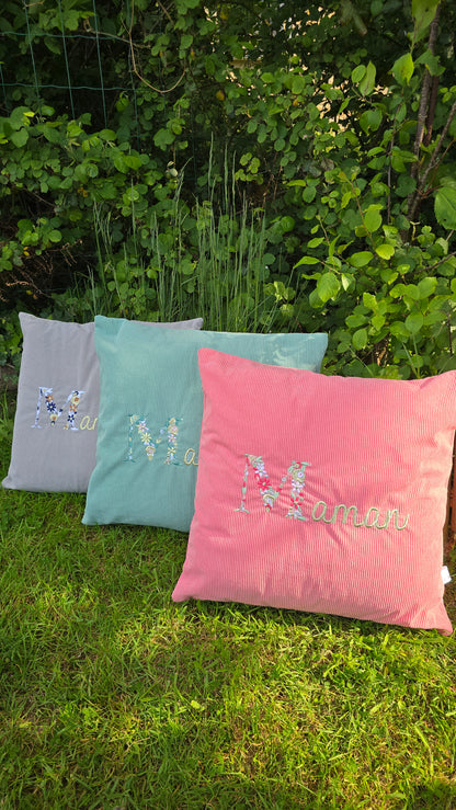 Coussin velours Mamie