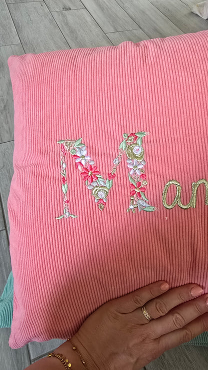 Coussin velours Mamie