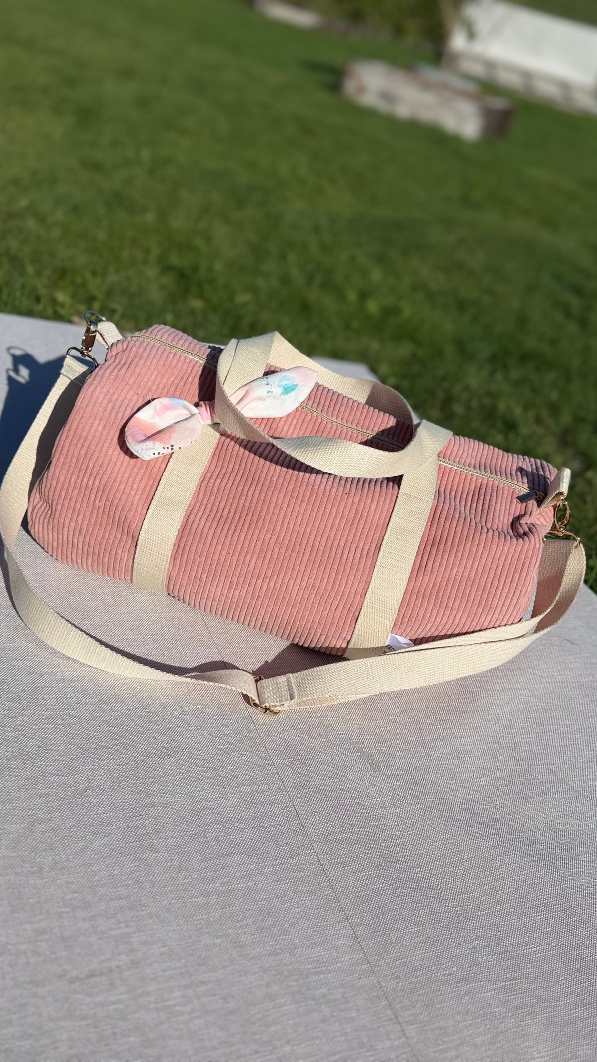 Sac polochon velours – prêt à partir