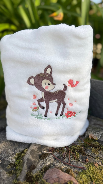 Plaid polaire bébé brodé – prêt à partir