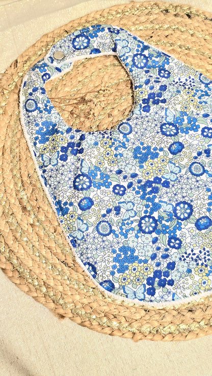 Bavoir bébé Lunelle, fleuri bleu