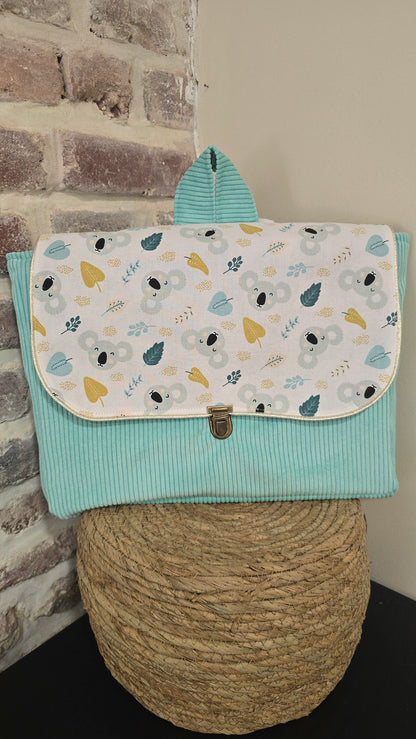 Cartable enfant Basile, bleu turquoise et rabat koala