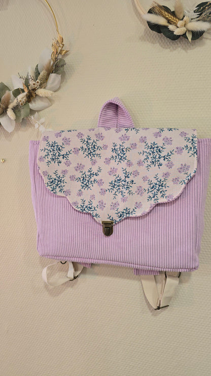 Cartable enfant Bertille, velours mauve et rabat fleuri festonné