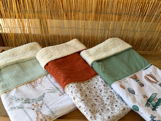 Couverture bébé double gaze Célène prête à partir, trio de couvertures avec dos sherpa – fait main par Lil'O'Zelle