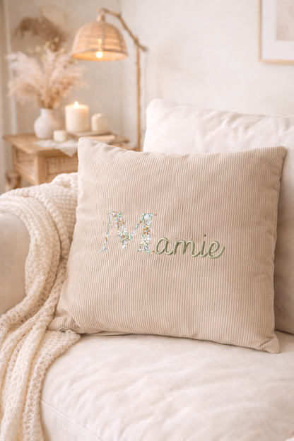 Coussin velours Mamie