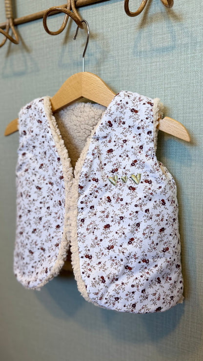 Gilet sans manche enfant fleuri Romantique marine doublé sherpa fait main par Lil'O'Zelle