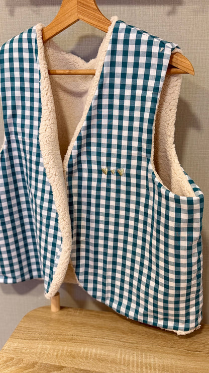 Gilet sans manche femme en vichy grands carreaux bleu canard doublé sherpa fait main par Lil'O'Zelle