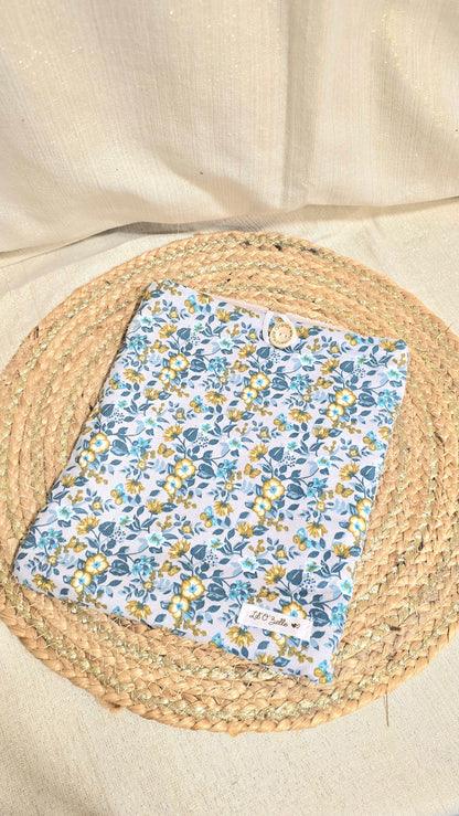 Pochette à livre, fleuri bleu, format broché