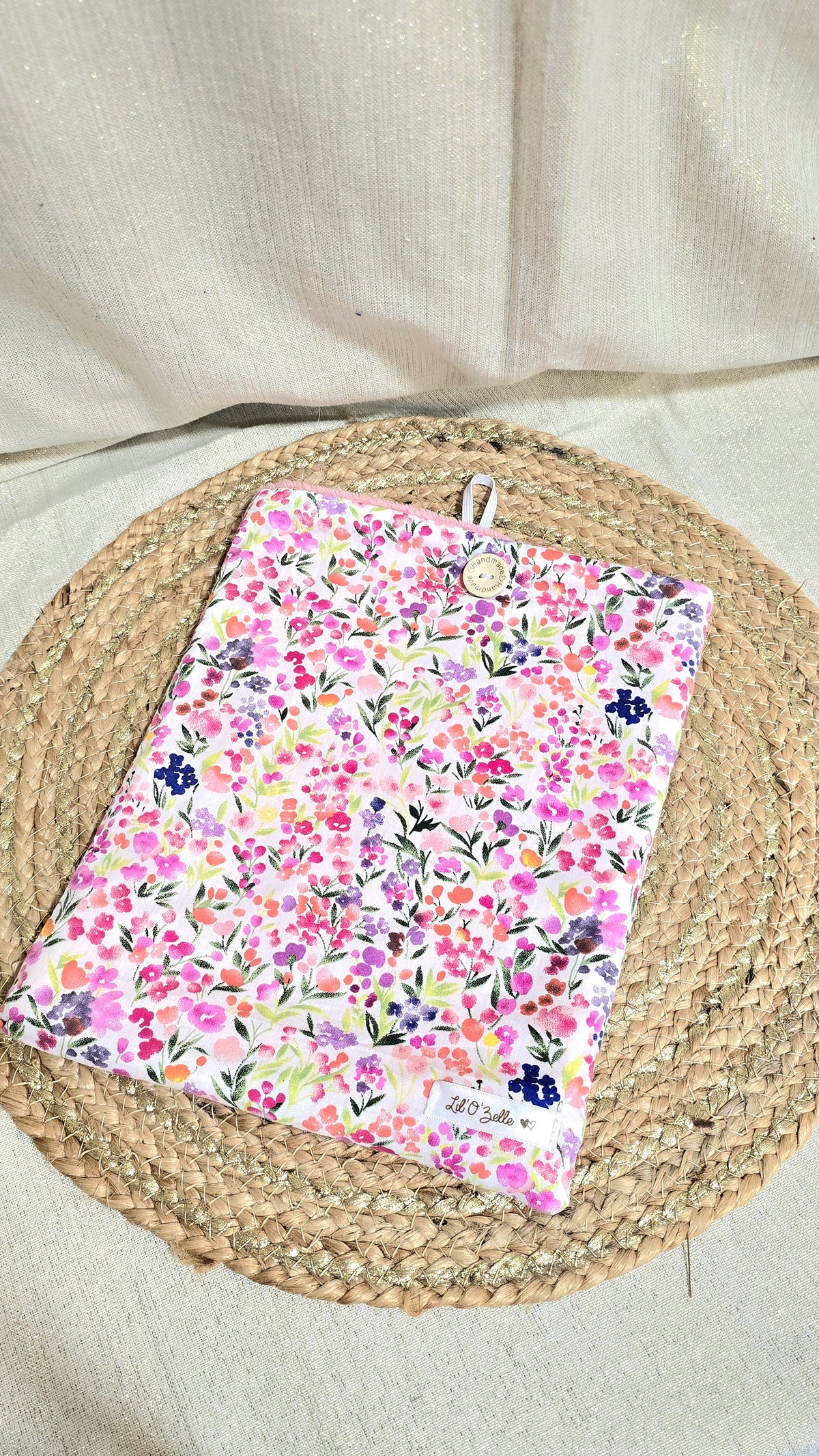 Pochette à livre, petites fleurs roses et mauves, format broché