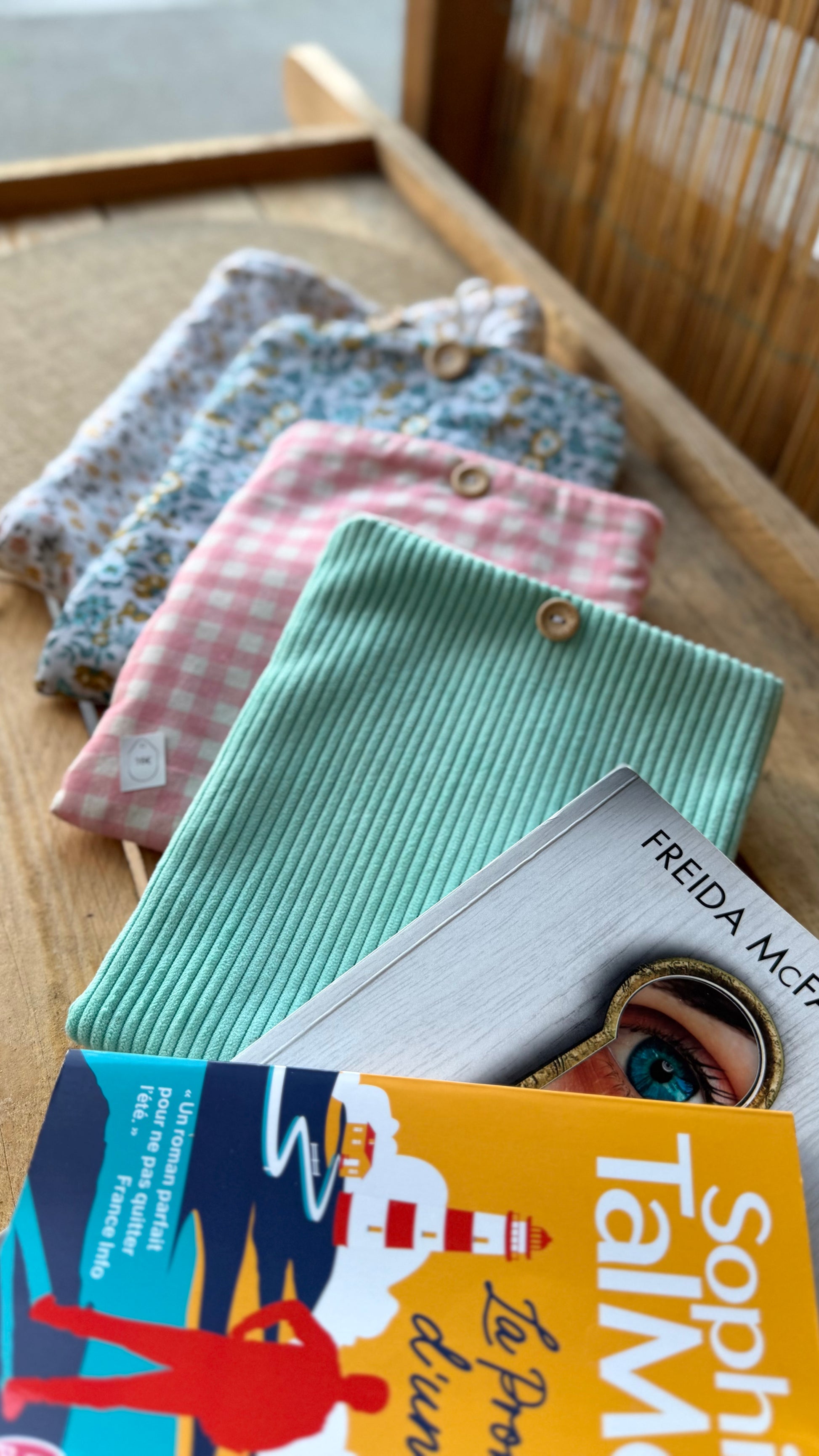 pochette à livre velours et coton imprimé, fait main en Normandie
