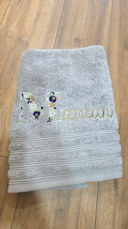 Drap de bain brodé Maman