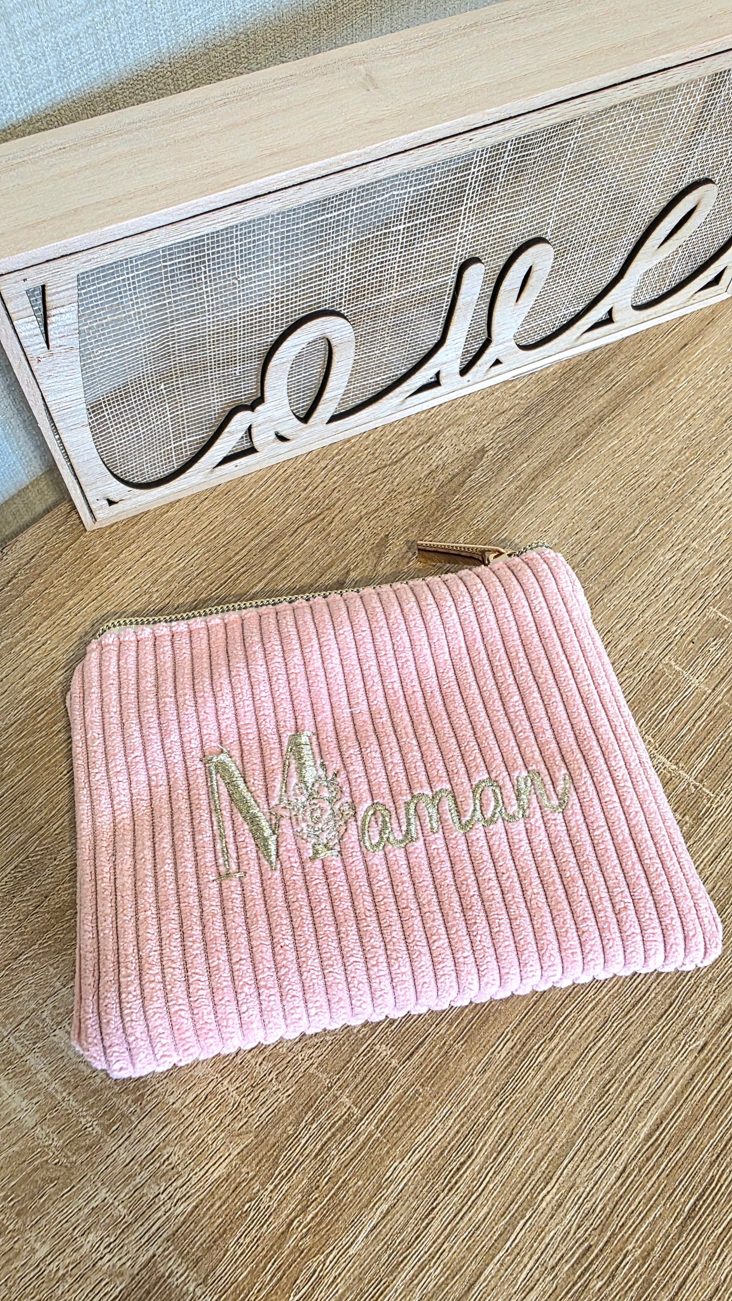 Trousse velours brodée Maman