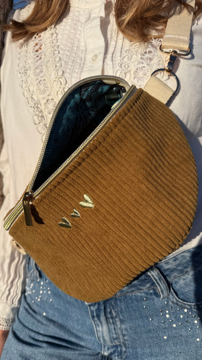 Sac banane Lovia en velours côtelé bronze ouvert, doublure imprimée bleu canard