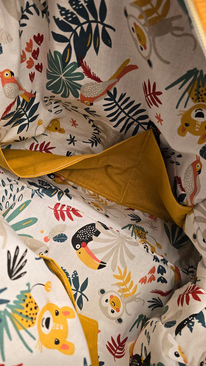Sac à langer personnalisé, intérieur doublé motif jungle et toucans
