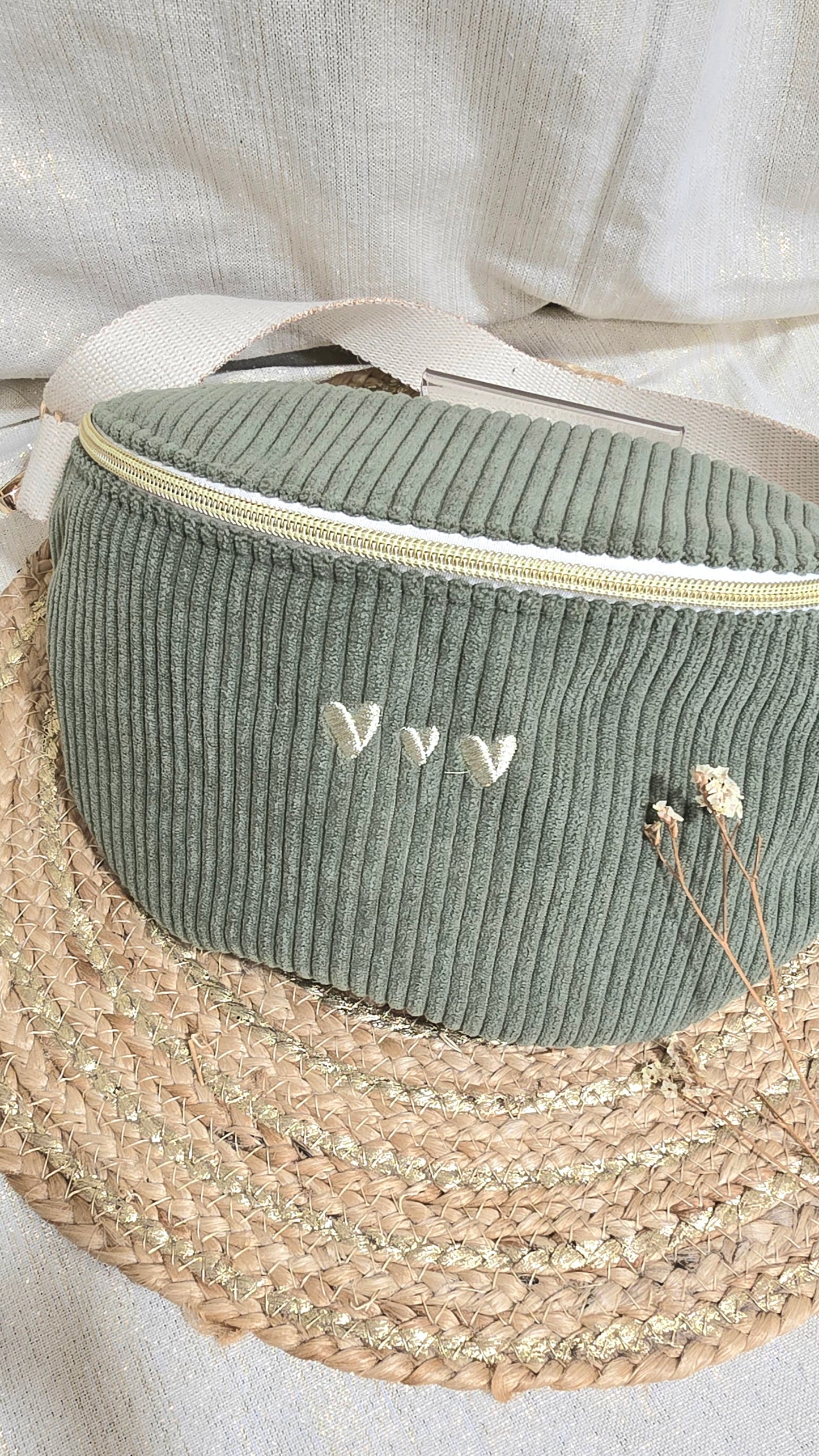 broderie trois cœurs, cousu et brodé à l'atelier